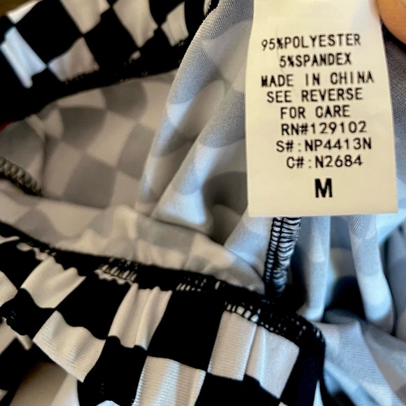 Fashion nova bike shorts Shein top checkered flag work out M - Picture 9 of 10